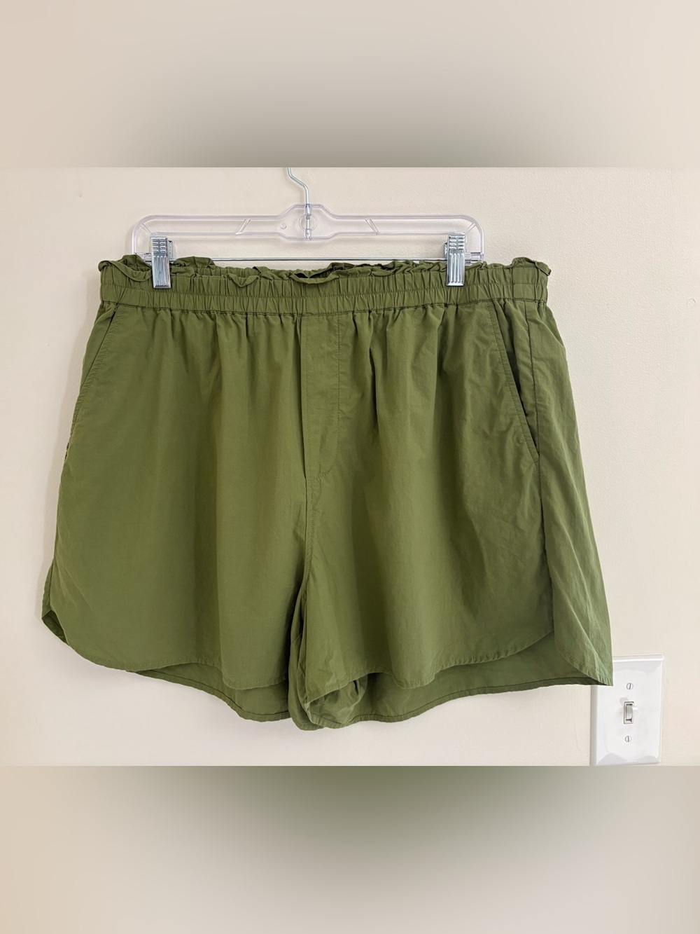 Madewell Olive Green High-Waist Women’s Shorts - Picture 2 of 8